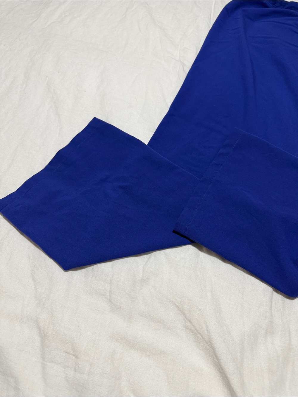Figs Deep Royal Blue Scrubs, XL Casma Top, XLT Livingston Bottoms - Picture 4 of 8